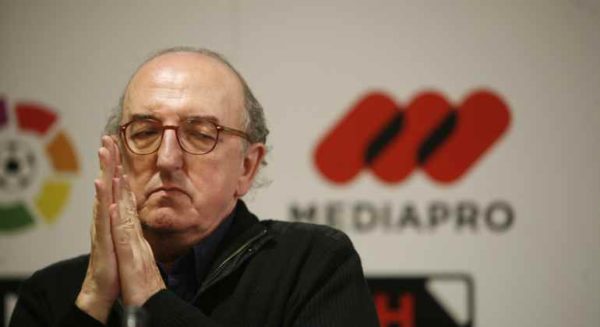 Jaume Roures se acerca a El País y mantiene su pulso contra Eduardo Inda