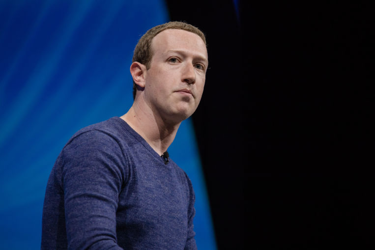 Zuckerberg cuestionado tras la mayor caída de Facebook de la historia