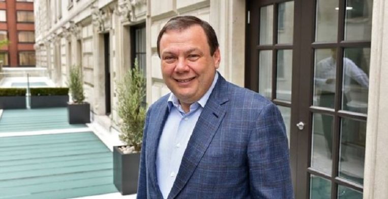 Fridman estudia vender su banco mientras prepara la opa de DIA