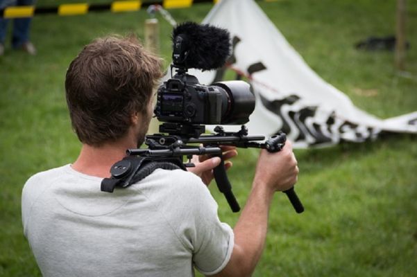 La evolución de las producciones: del cine a las series a la carta
