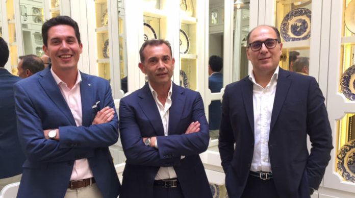 Fabrice Méndez, Director de Parnerships de SlimPay; François Gutierrez, vicepresidente de ventas de SlimPay; y el nuevo director de ventas de SlimPay Iberia, Eduardo Marín.