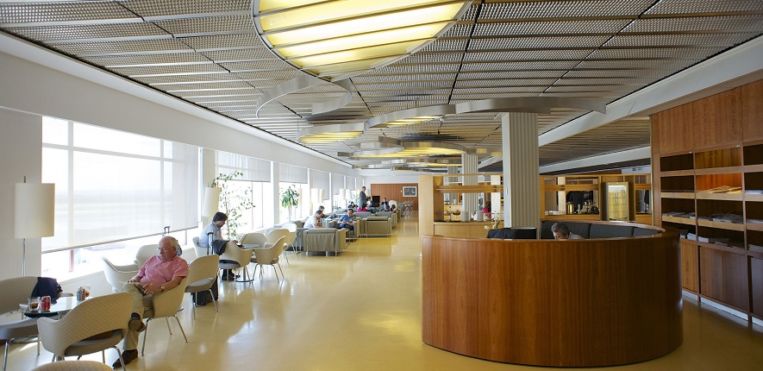 Aena recupera ingresos VIP al arrebatar privilegios a los políticos