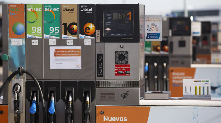 Bandazos con el impuesto al diésel: el Gobierno añade confusión