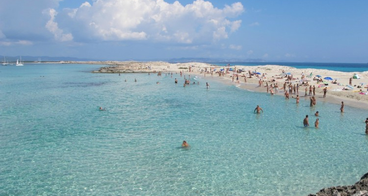 playa de ses illetes islas baleares Merca2.es