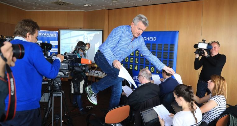 O’Leary, de gurú del ‘low cost’ a salvar ‘in extremis’ su puesto en Ryanair 3 Merca2.es Michael O'Leary