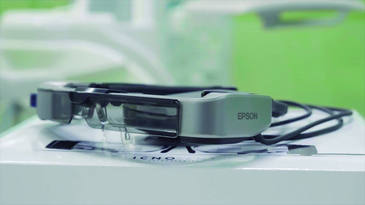 Una clínica dental de Zaragoza explica como las gafas Icnos ayudan a su negocio