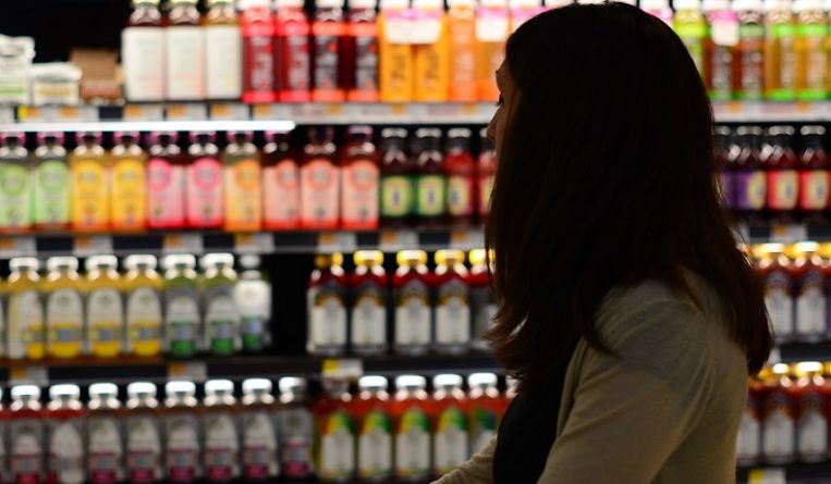 Así haces rico a Coca-Cola o Nestlé y no lo sabes
