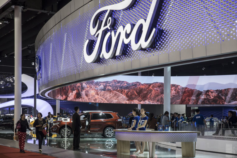 Ford propone como consejeros a dos tataranietos del fundador