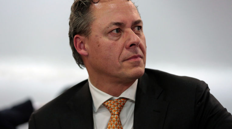 Los escándalos ponen en jaque al CEO de ING