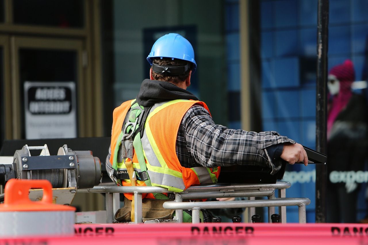 La mitad de trabajadores en España supera las 40 horas semanales