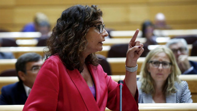 El surrealista plan del Gobierno: disminuir la venta de coches