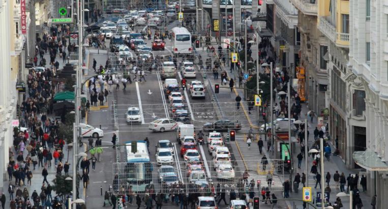 Madrid Central y los autobuses generan la tormenta perfecta en la Gran Vía