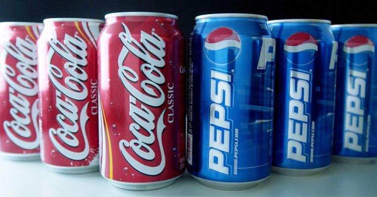 Por qué siempre pedimos Coca-Cola pero bebemos Pepsi si no hay