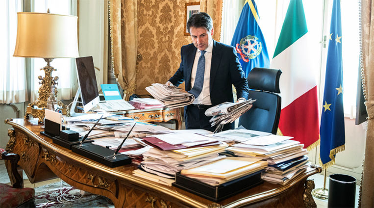 La Unión Europea doblega a Italia