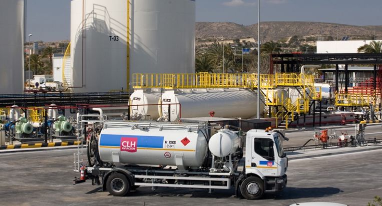 CLH implanta un nuevo sistema de albaranes digitales en su red logística