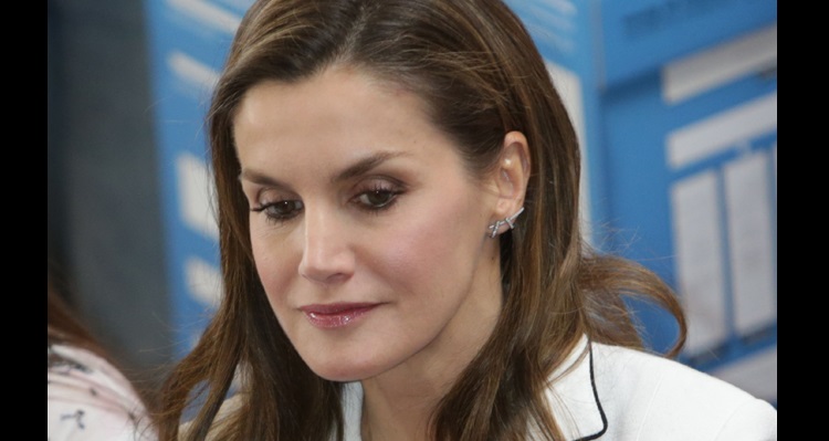 Letizia-mirada-perdida.jpg