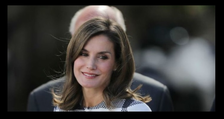 Letizia-sonrisa-forzada.jpeg