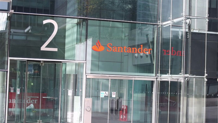 Santander España suma 1,3 millones de clientes digitales más en un año