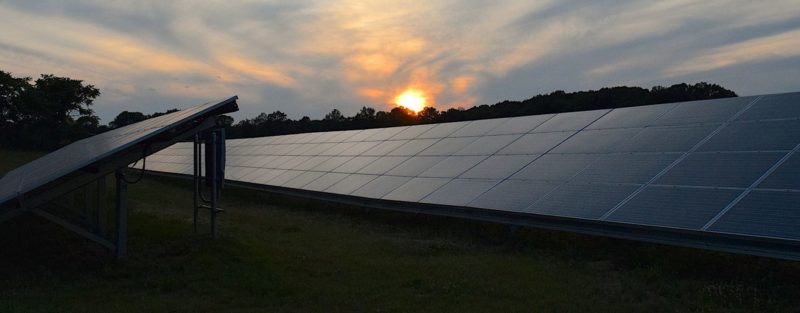 La fotovoltaica, sumida entre la incertidumbre de la regulación y la burbuja