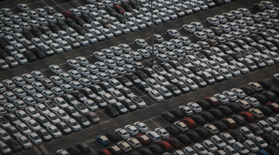 Septiembre da un respiro al castigado sector español del automóvil