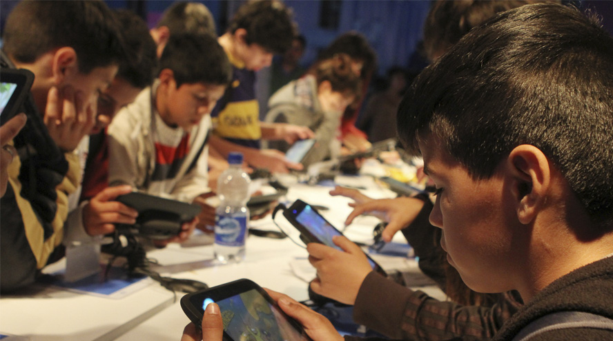 Famosa y AIJU publica una guía para entretener a los niños en cuarentena