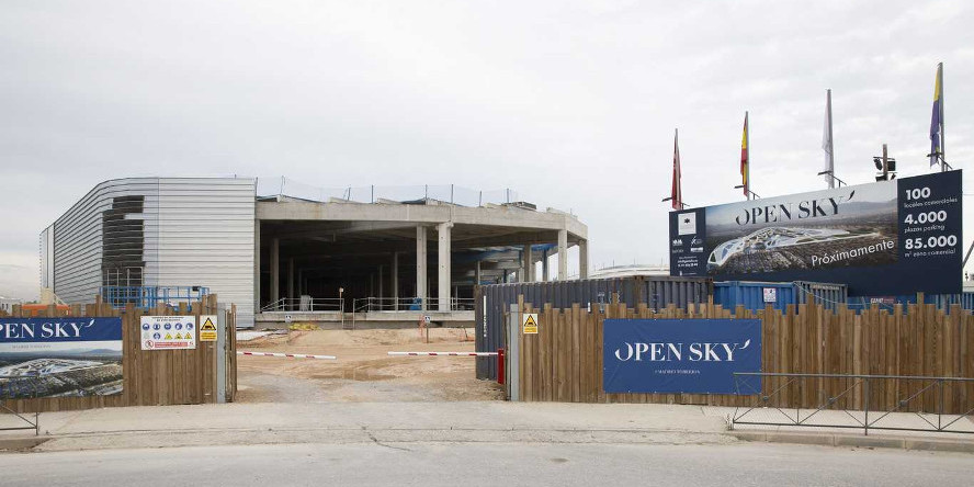 El centro comercial Open Sky no abrirá hasta finales de 2019
