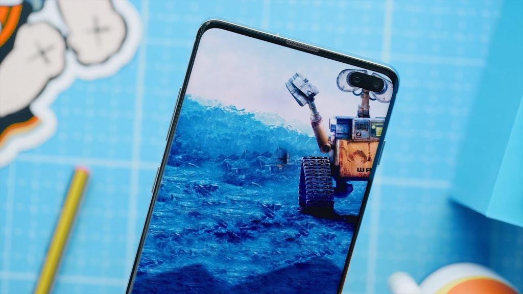 Samsung Galaxy S10+ y otros smartphones que cuestan un pastizal