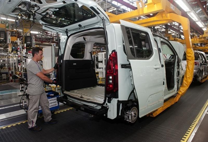 El déficit comercial se dispara al 16,5%