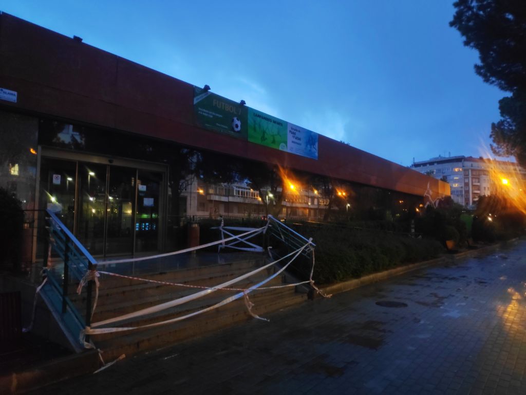 Cientos de pelotas de golf yacen en Chamberí como símbolo de la corrupción del PP 1 Moncloa Chamberí