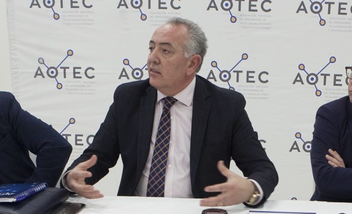 Aotec frente al 'tandem' Telefónica, Masorange y Vodafone con el 5G rural