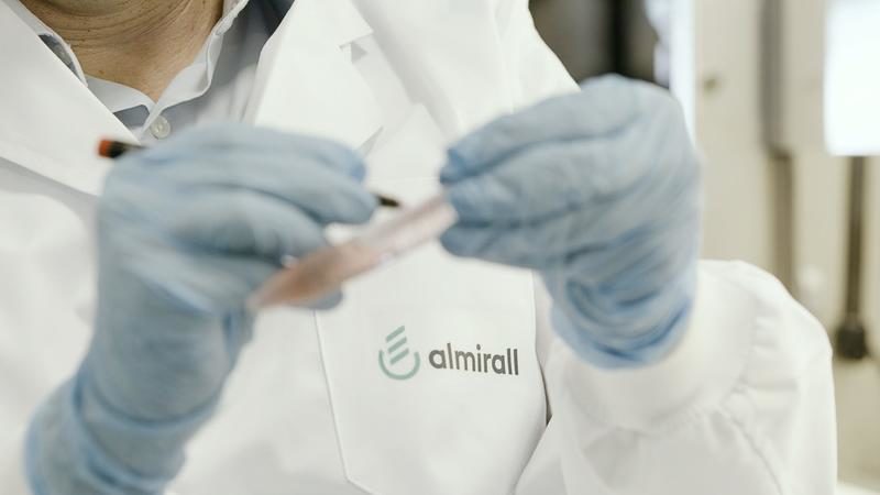 El plan de Nazzi hace aguas en Almirall 1 Merca2.es Almirall