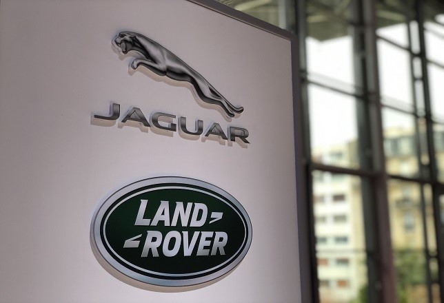 Caída en Jaguar Land Rover: menos ventas y 200 millones de pérdidas