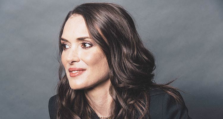 La serie de Netflix Stranger Things le llevó al éxito a Winona Ryder