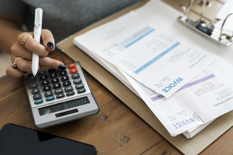 Cómo hacer una factura electrónica