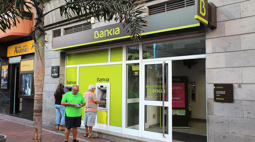 BBVA, Caixa y Santander quedarán fuera de los movimientos corporativos