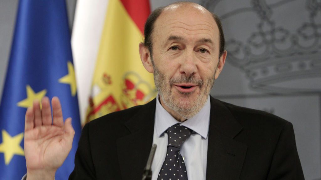Rubalcaba, ¿Maquiavelo o hombre de Estado?: Su vida en imágenes