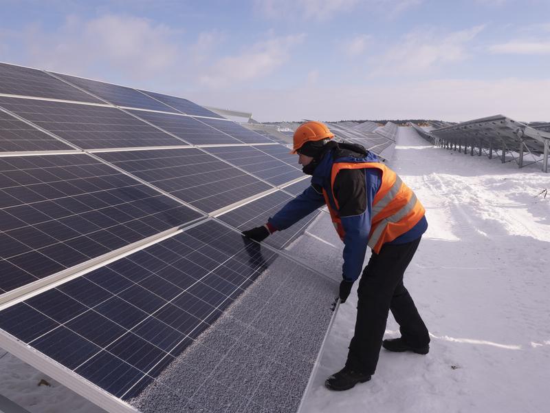 Acciona refuerza su posición en Ucrania con dos plantas fotovoltaicas