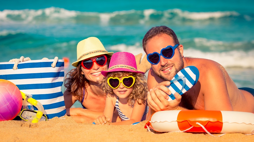Sin vacaciones ni casa nueva: la vida de los españoles marca la economía
