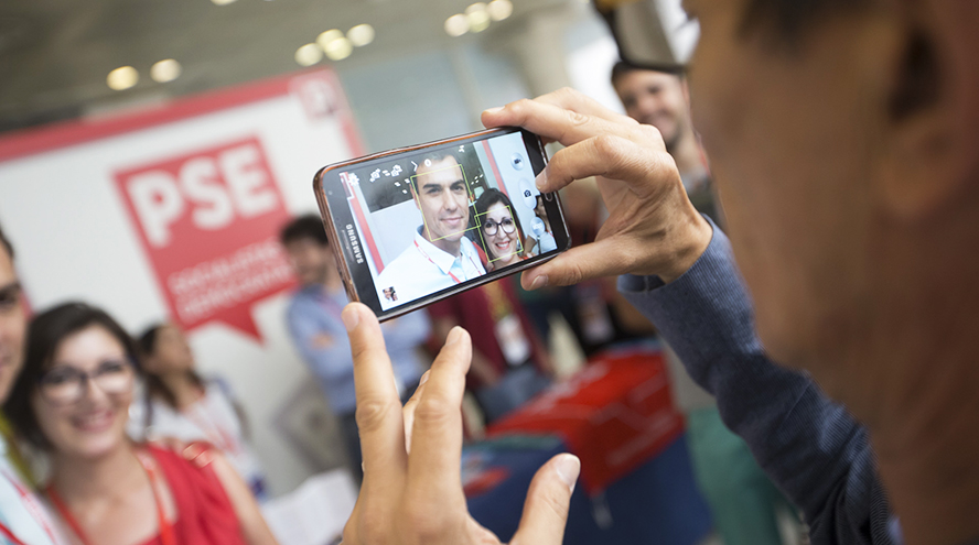 Microsoft y Amazon se protegen contra el “tasazo” de Pedro Sánchez