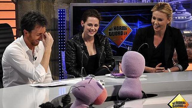 Charlize Theron y Kristen Stewart en El Hormiguero