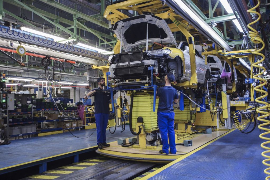 Ford plantea un ERTE en Valencia y producir 16.000 vehículos menos