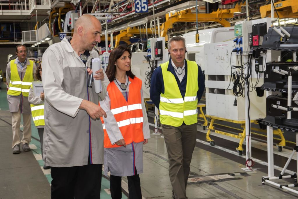 La mitad de la gama de PSA en 2020 serán vehículos 100% eléctricos