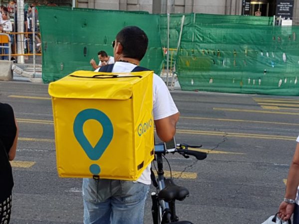 bajas-trabajadores-glovo-y-deliveroo