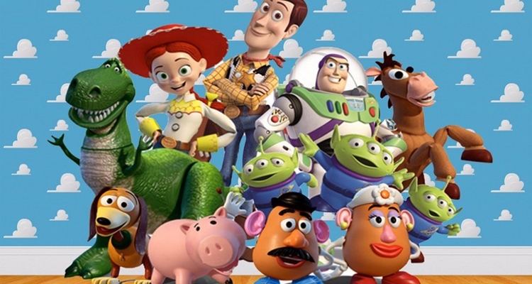 Toy Story no lo pretende pero emociona