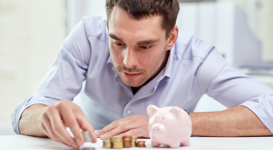 El excesivo ahorro perjudica el desarrollo del sector asegurador