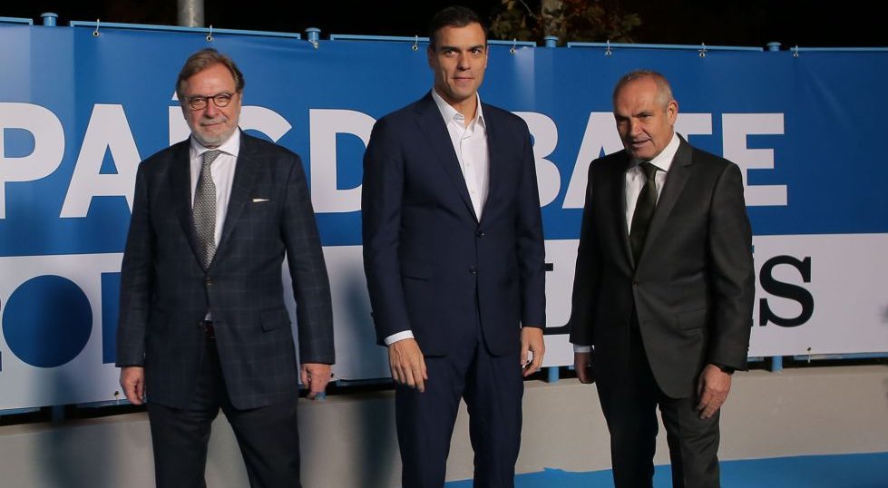 Sánchez imita a ZP: lluvia de zanahorias con Javier Chicote como ejemplo 2 Merca2.es Chicote