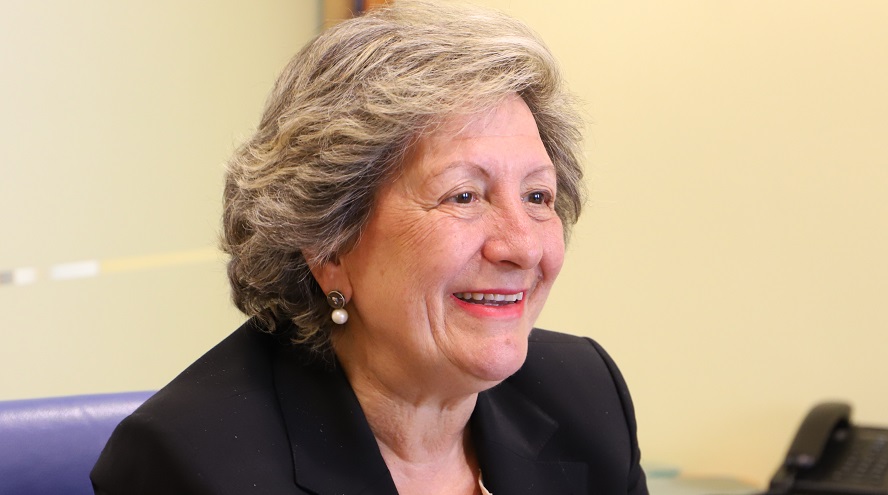 Pilar González de Frutos (Unespa): “España no puede estar sin Gobierno”