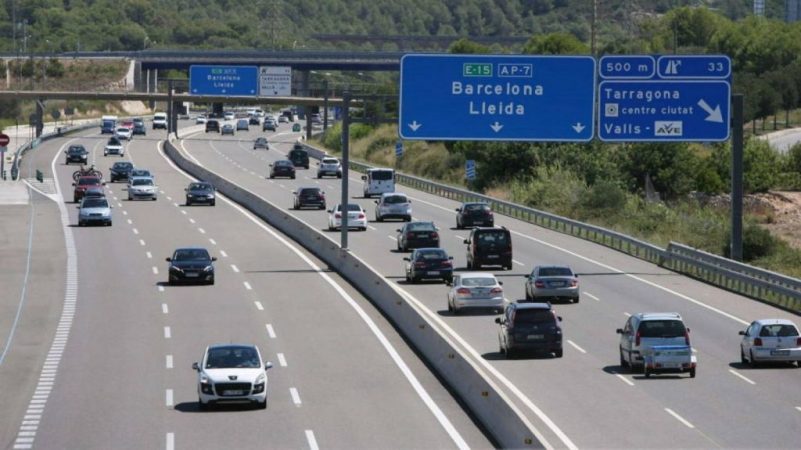 Circular por el carril derecho, una de las Infracciones más habituales