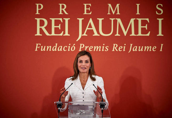 Letizia presidiendo unos premios