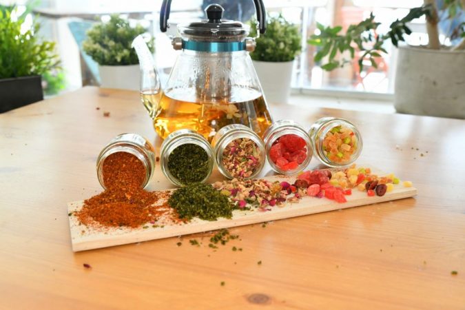 Echa la dieta a un lado, adelgaza la cintura con estas pautas 5 Merca2.es té